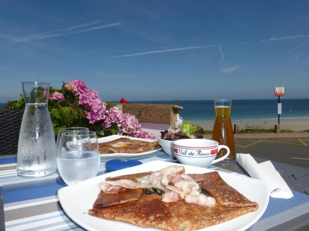 Holiday home Unusual Duplex With Garden Villa Saint-Brieuc